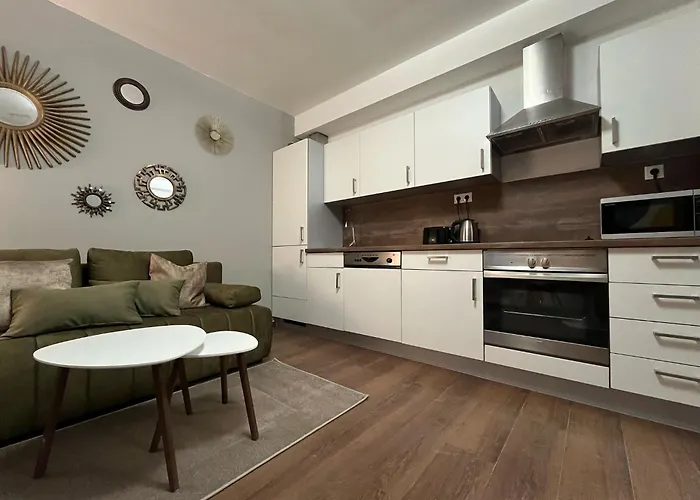 Leda Deluxe Apartmán *